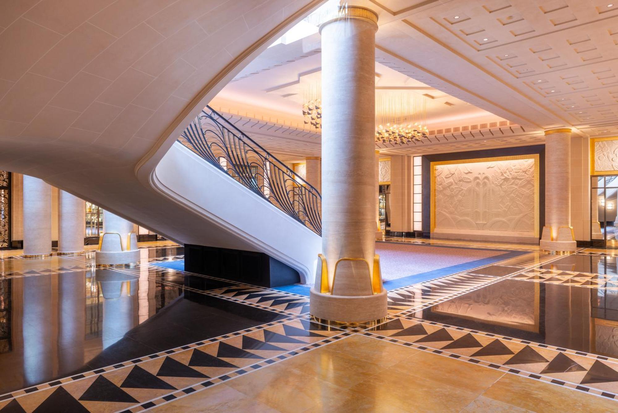 Du Collectionneur Hotel