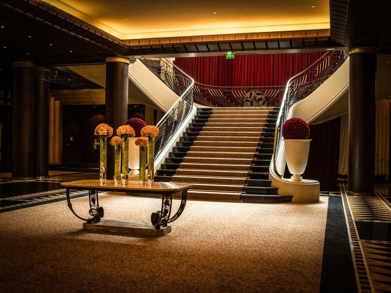 Hotel L'hotel Du Collectionneur 5*